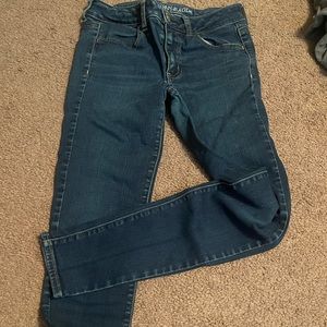 Size 4 American eagle skinny jeans